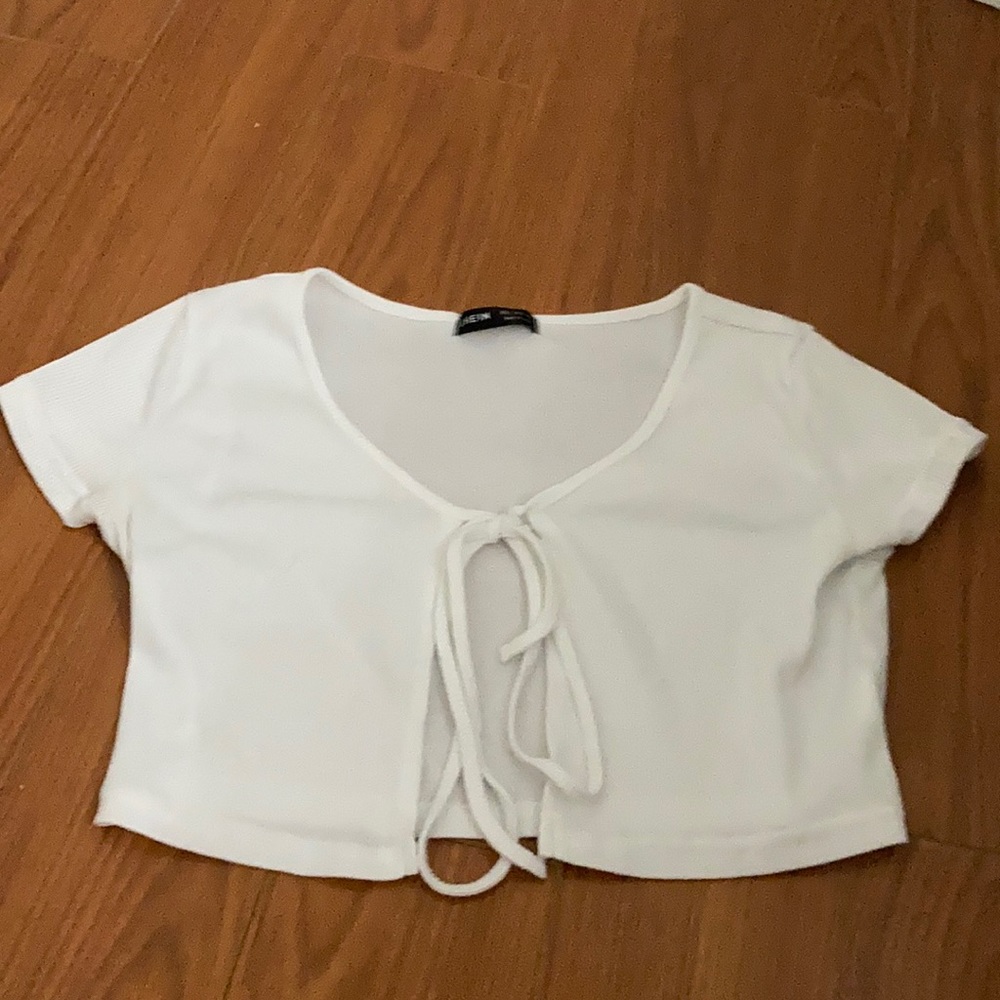 white crop top thing
